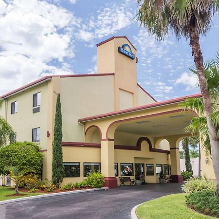 Days Inn by Wyndham Sarasota I-75 Vamo Bagian luar foto