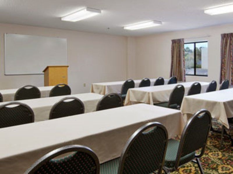 Days Inn by Wyndham Sarasota I-75 Vamo Bagian luar foto